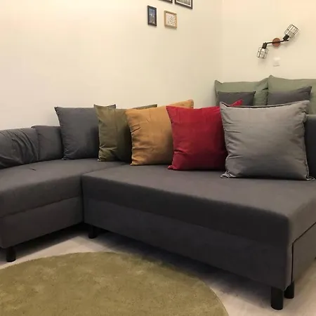 Lili Lakeside New Renovated 公寓