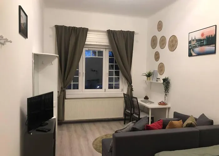 Lili Lakeside New Renovated Apartament